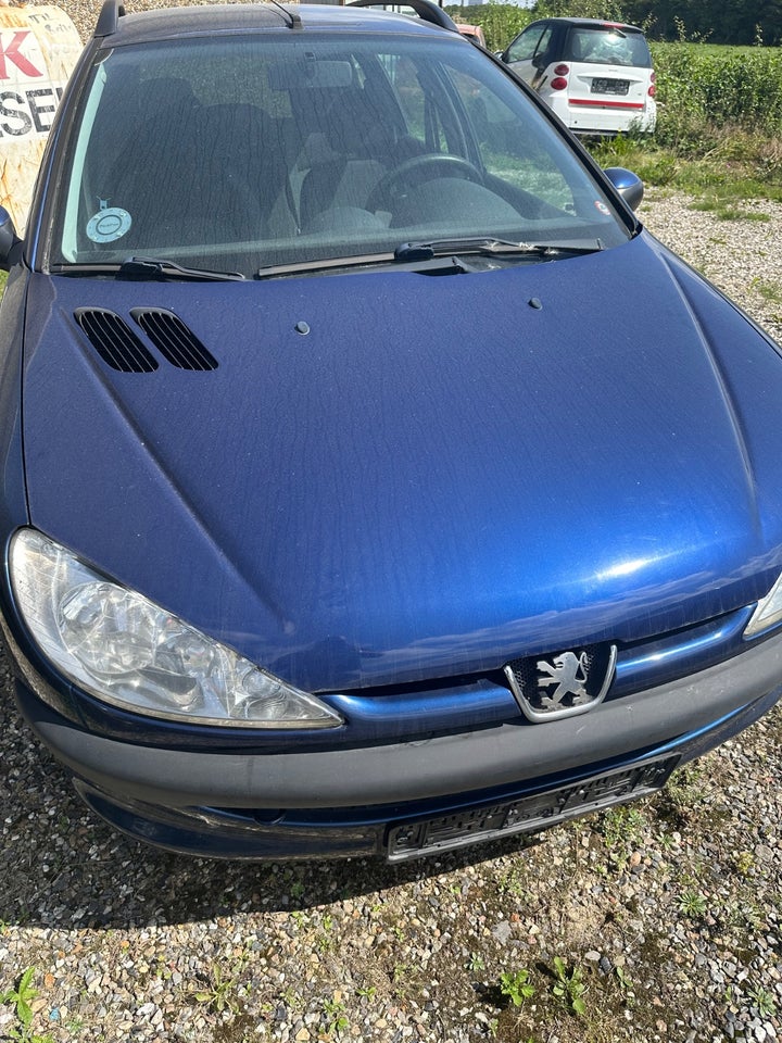 Peugeot 206 1,4 HDi XR stc. 5d