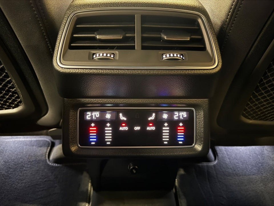 Audi e-tron 55 S-line Sportback quattro 5d