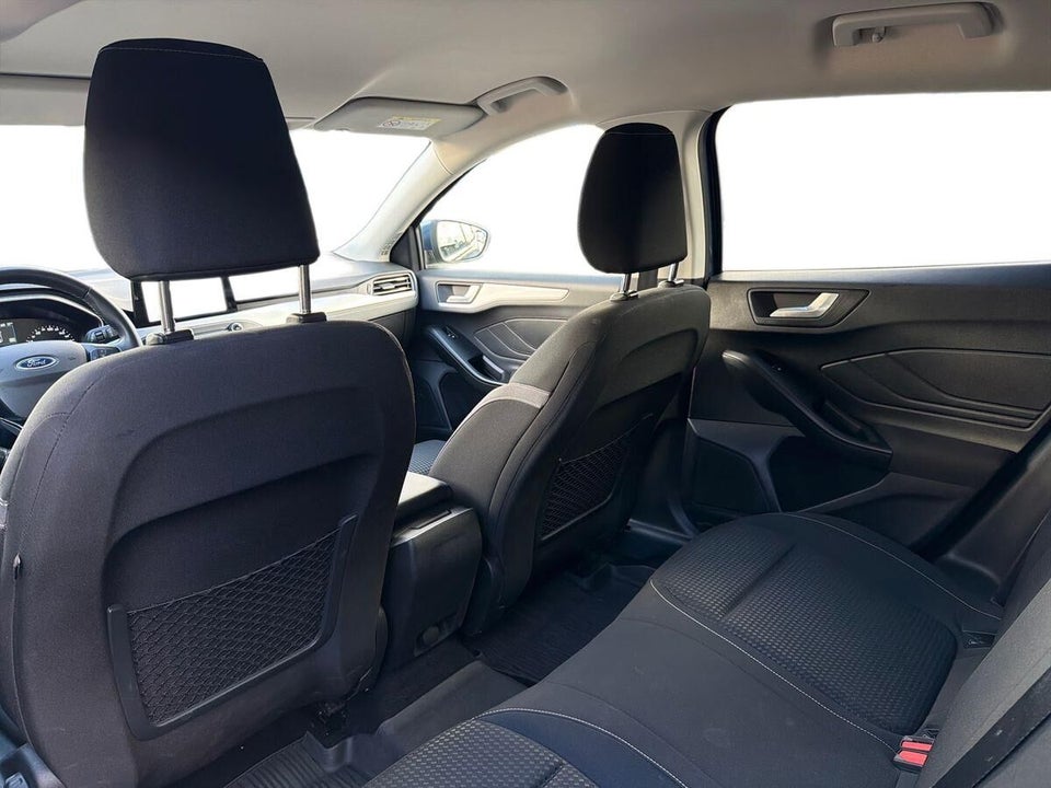Ford Focus 1,0 EcoBoost Connected stc. aut. 5d