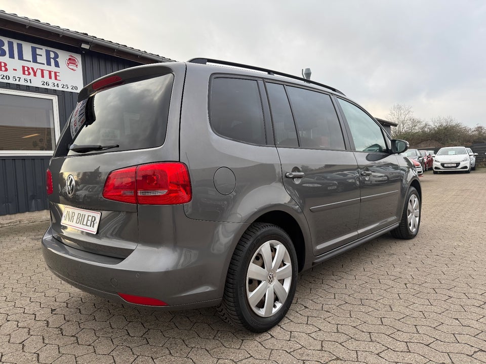 VW Touran 1,6 TDi 105 Comfortline BMT 7prs 5d