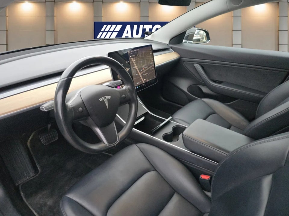 Tesla Model 3 Long Range AWD 4d