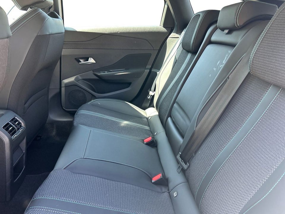 Peugeot e-308 54 Style SW 5d