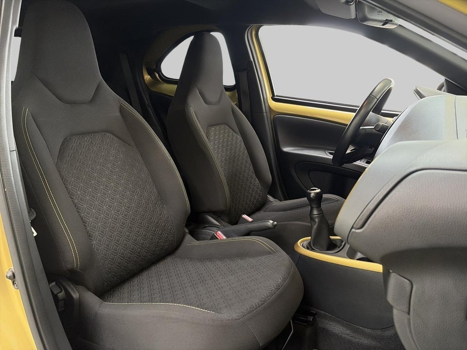 Toyota Aygo X 1,0 Envy 5d