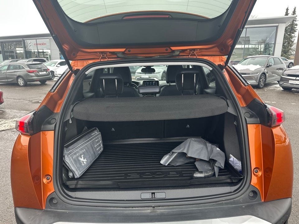 Peugeot 2008 1,5 BlueHDi 130 Allure Pack EAT8 5d