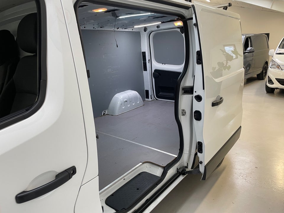 Renault Trafic T29 2,0 dCi 170 L2H1 EDC