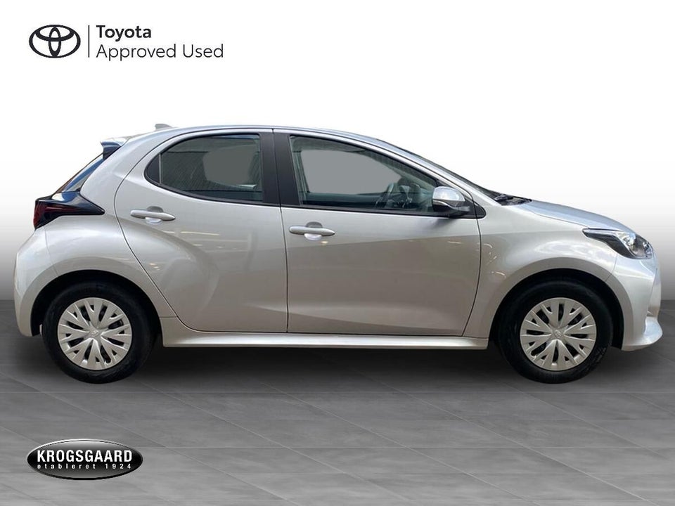 Toyota Yaris 1,5 Hybrid Essential e-CVT 5d