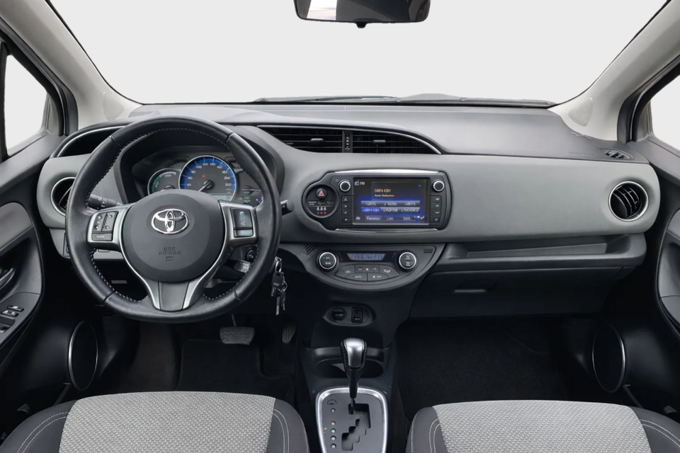 Toyota Yaris 1,5 Hybrid H1 e-CVT 5d