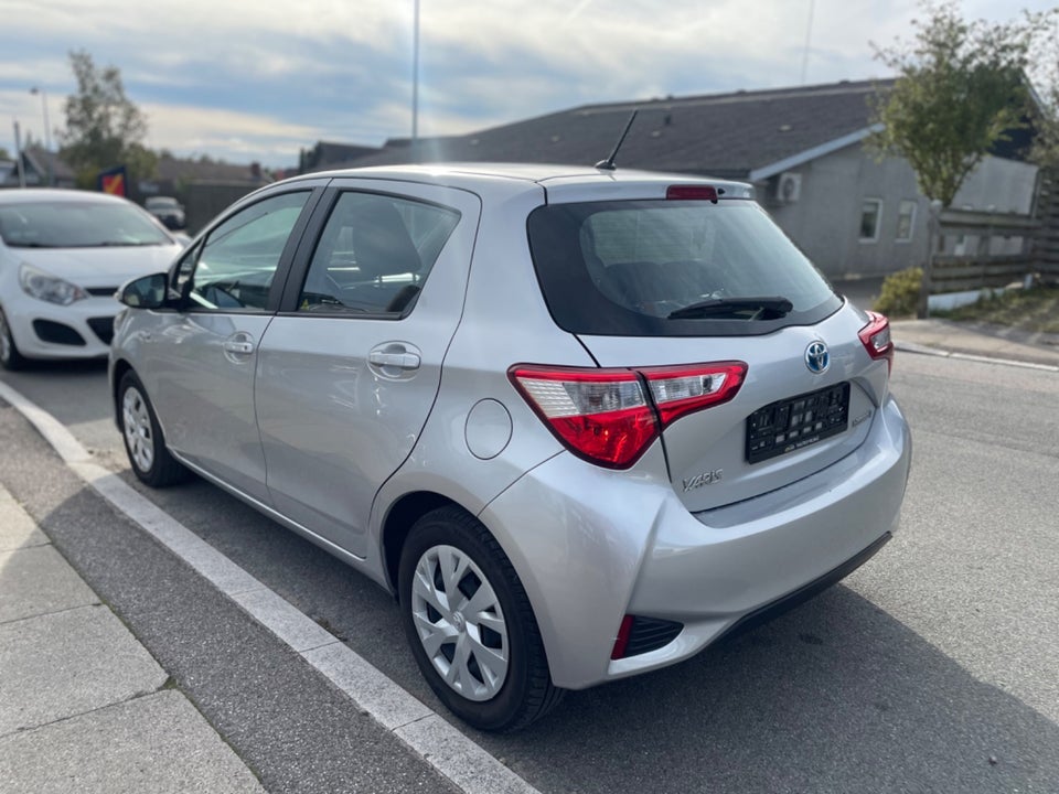 Toyota Yaris 1,5 Hybrid H2 Limited e-CVT 5d