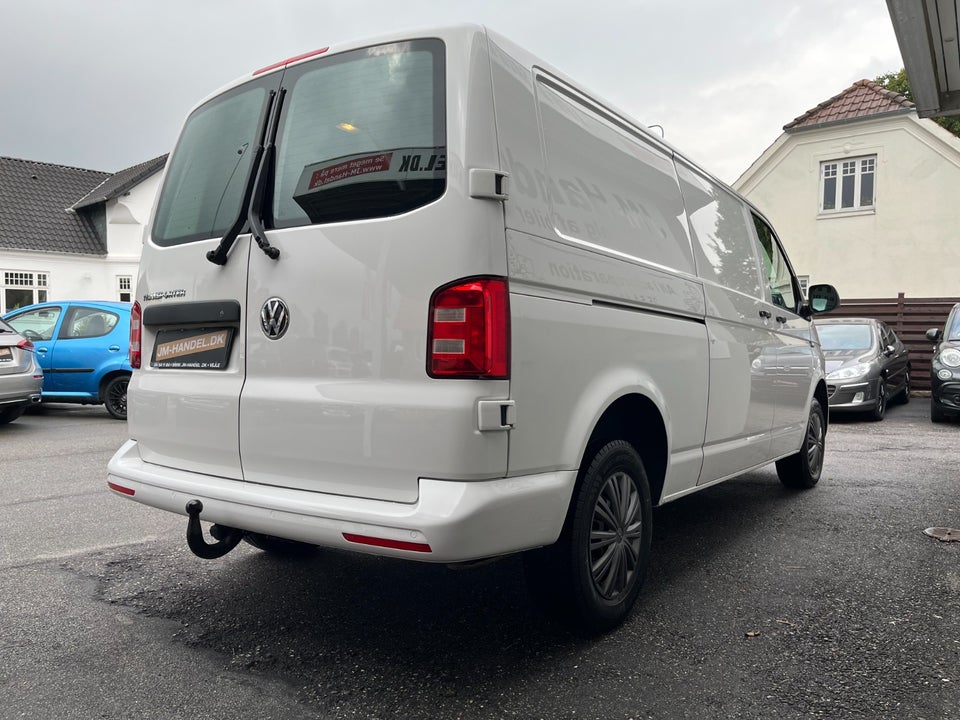 VW Transporter 2,0 TDi 150 Kassevogn DSG lang