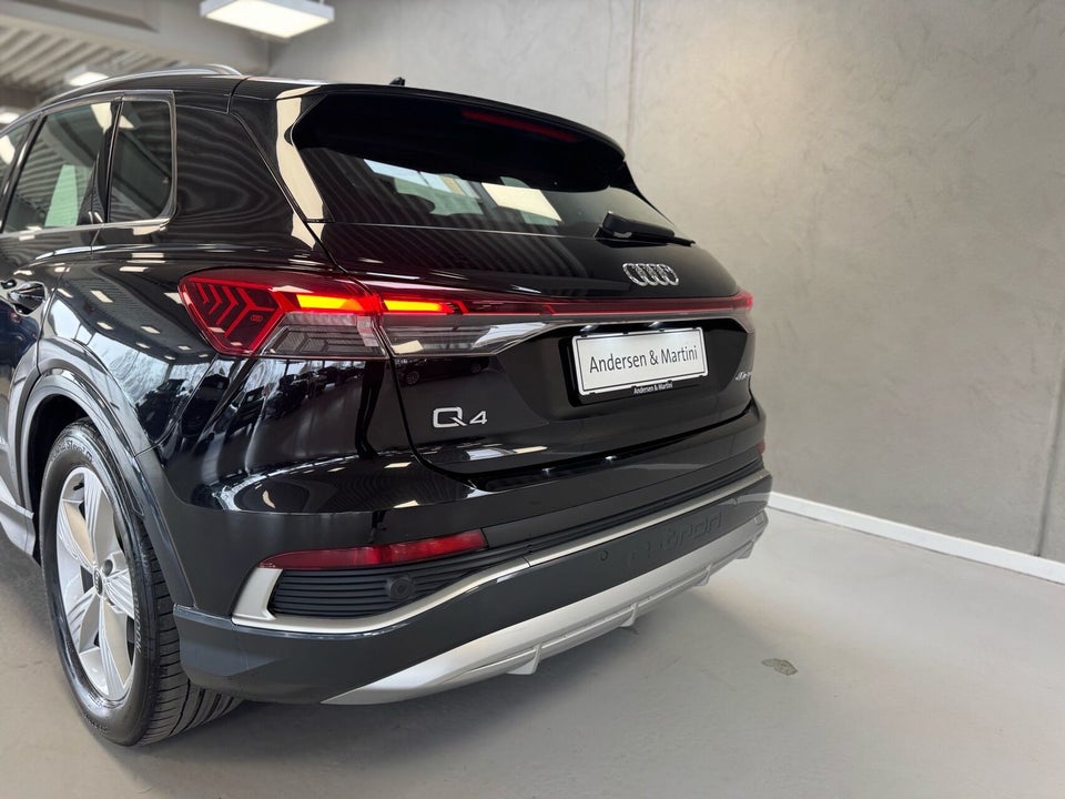 Audi Q4 e-tron 40 S-line 5d