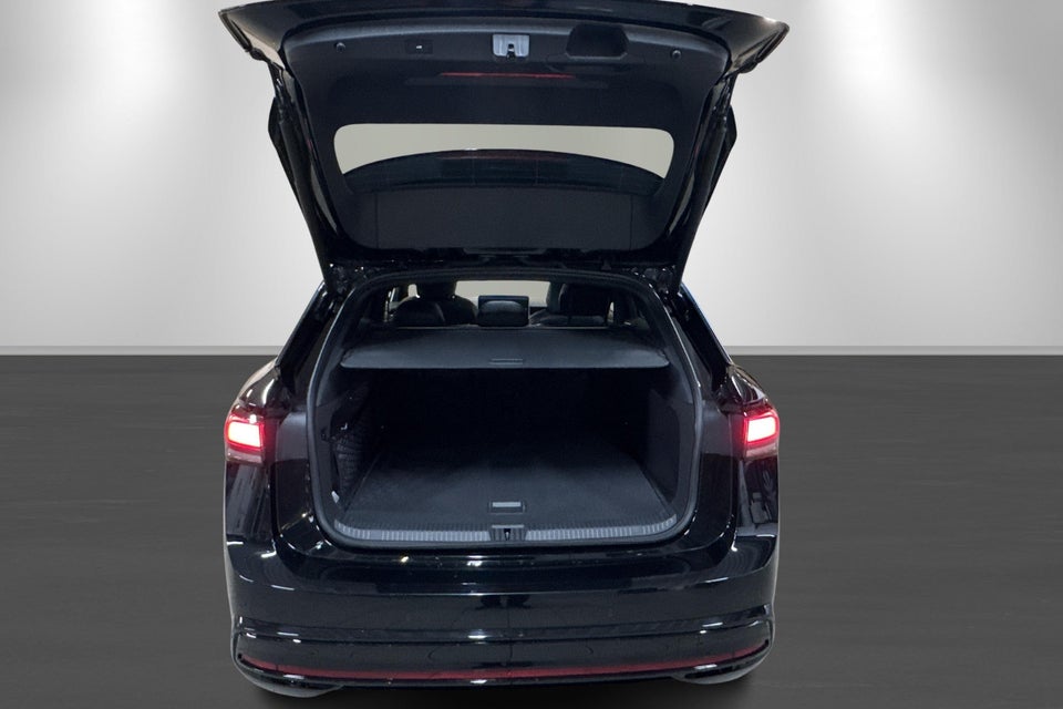 VW ID.7 77 Style+ Tourer 5d