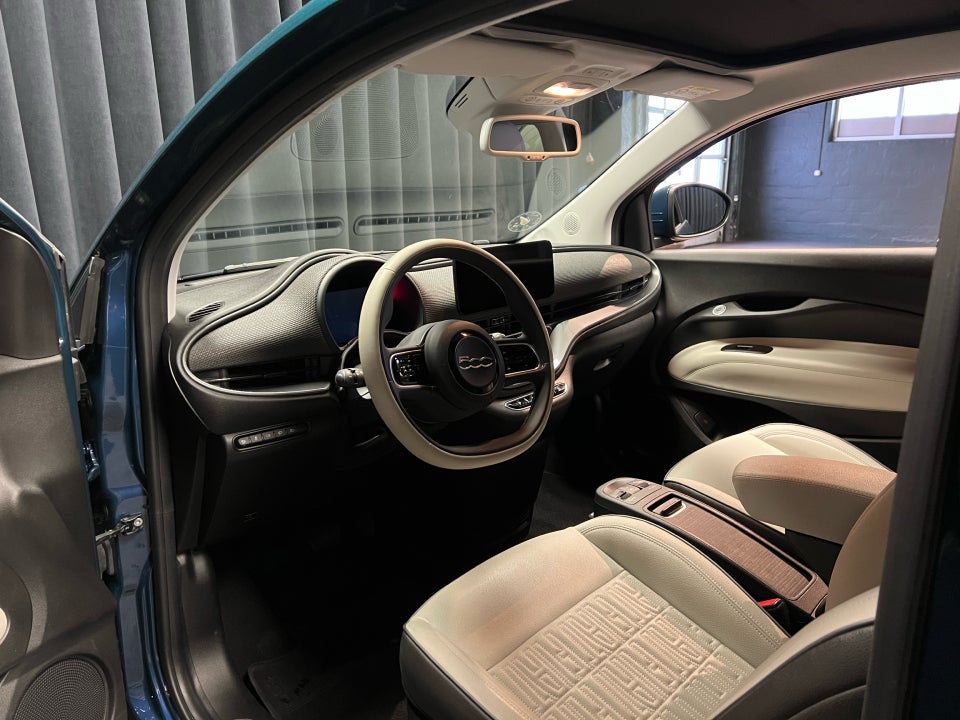 Fiat 500e 42 la Prima by Bocelli Cabrio 2d