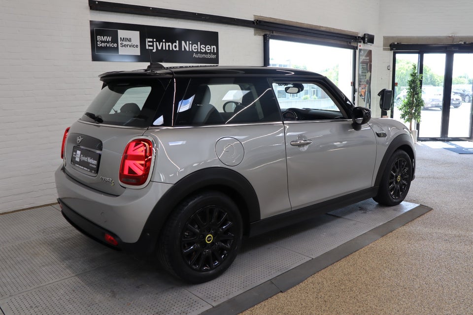 MINI Cooper SE Classic Trim 3d