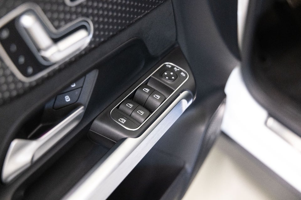 Mercedes EQB250+ AMG Premium 7prs 5d