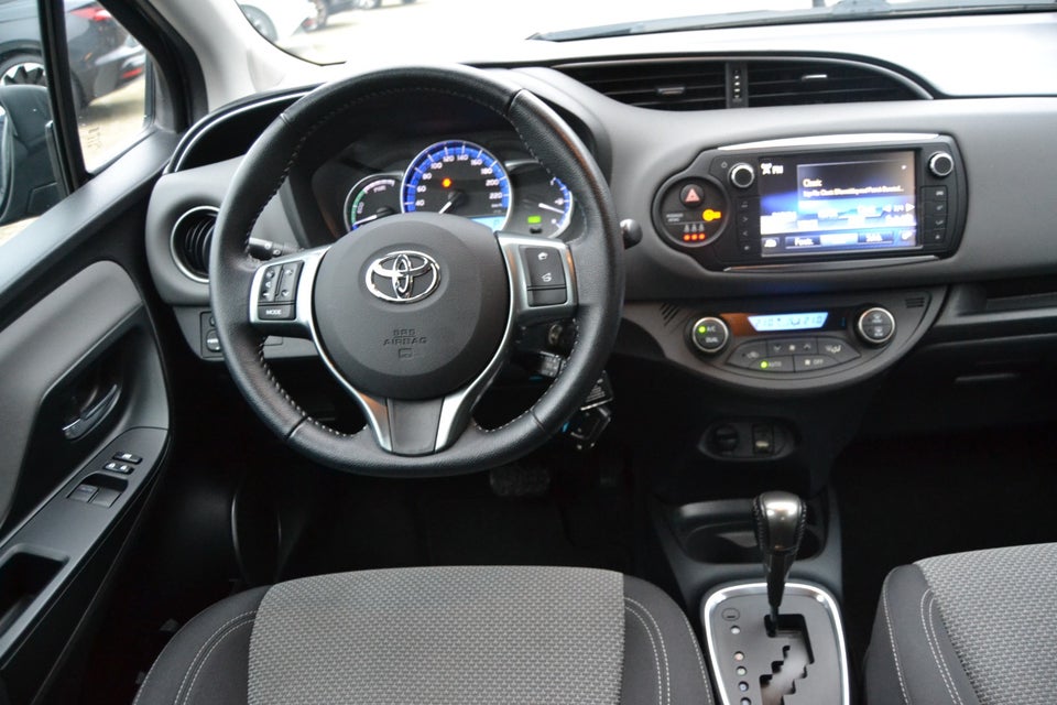 Toyota Yaris 1,5 Hybrid H2 Limited e-CVT 5d