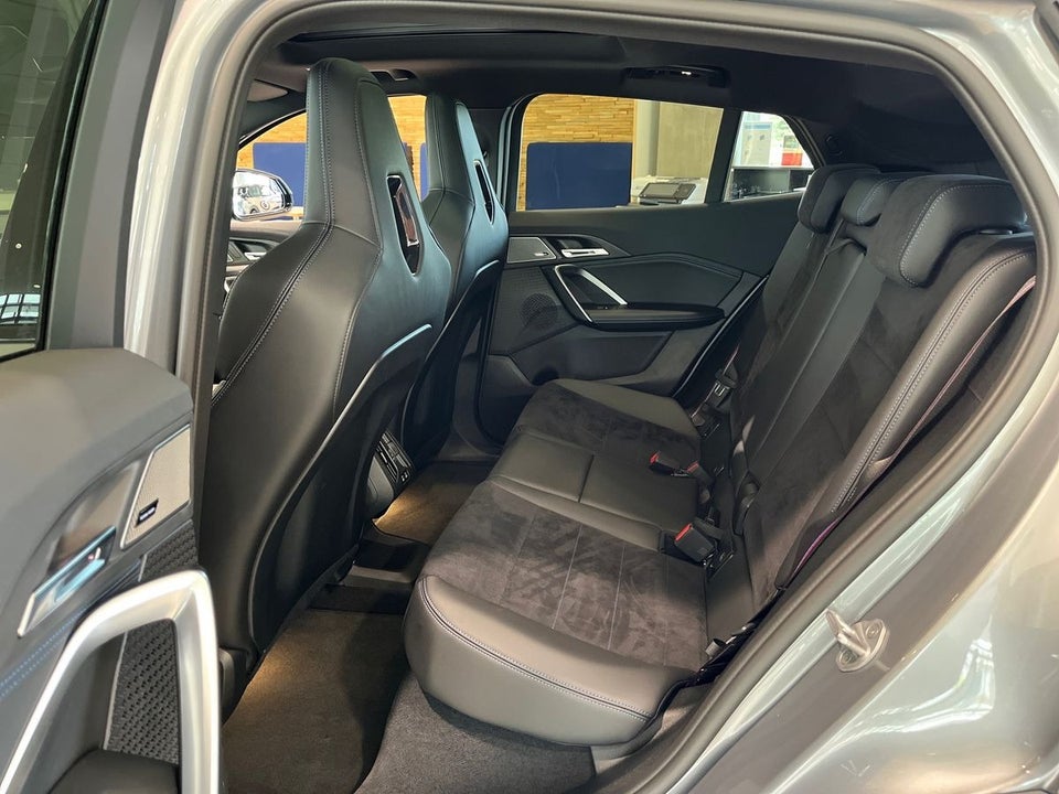 BMW iX2 eDrive20 M-Sport Pro 5d