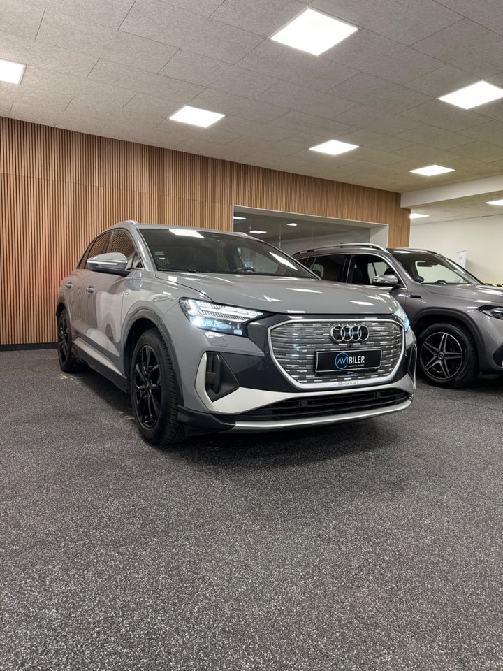Audi Q4 e-tron 50 S-line quattro 5d