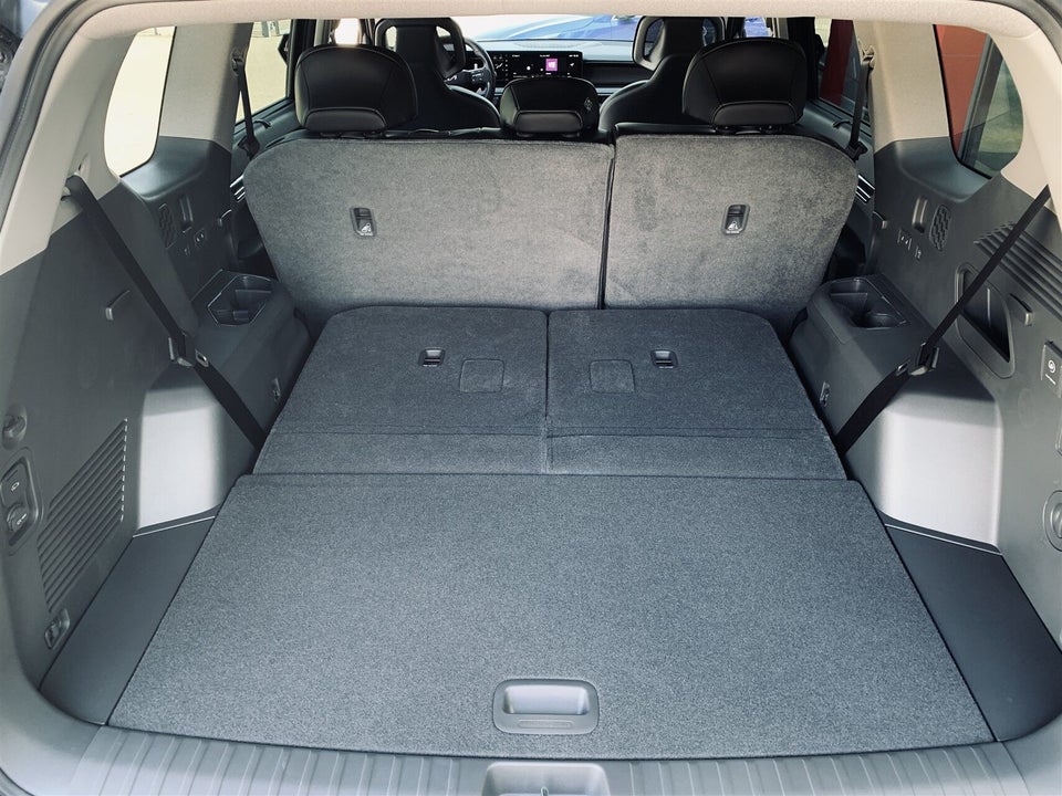 Kia EV9 76 Standard Range Upgrade RWD 7prs 5d