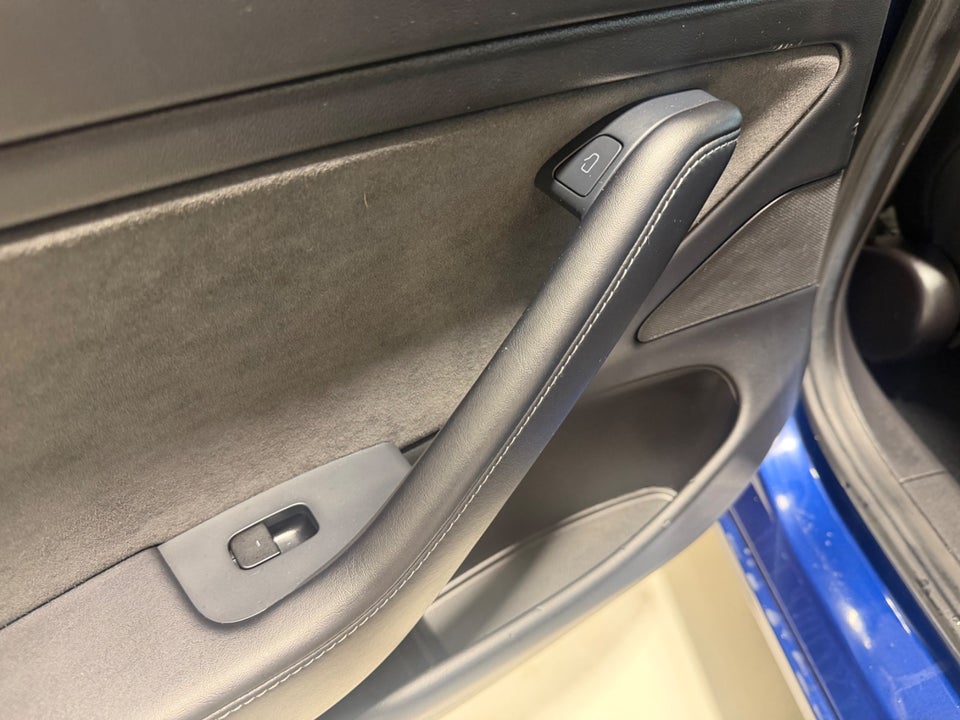 Tesla Model 3 Long Range AWD 4d