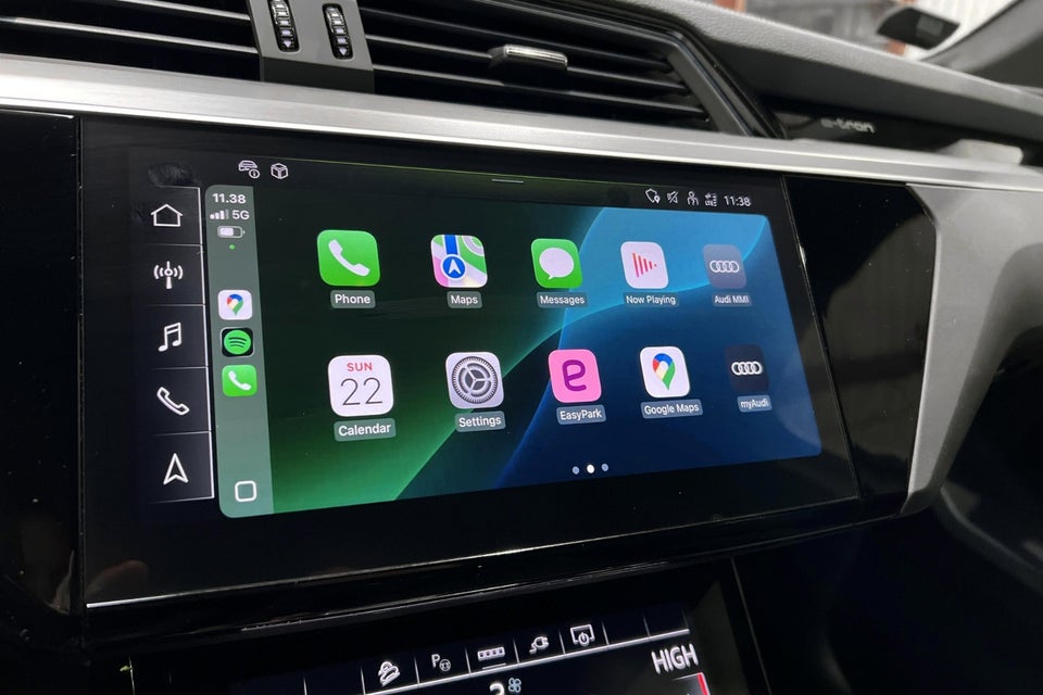 Audi Q8 e-tron 55 S-line quattro 5d