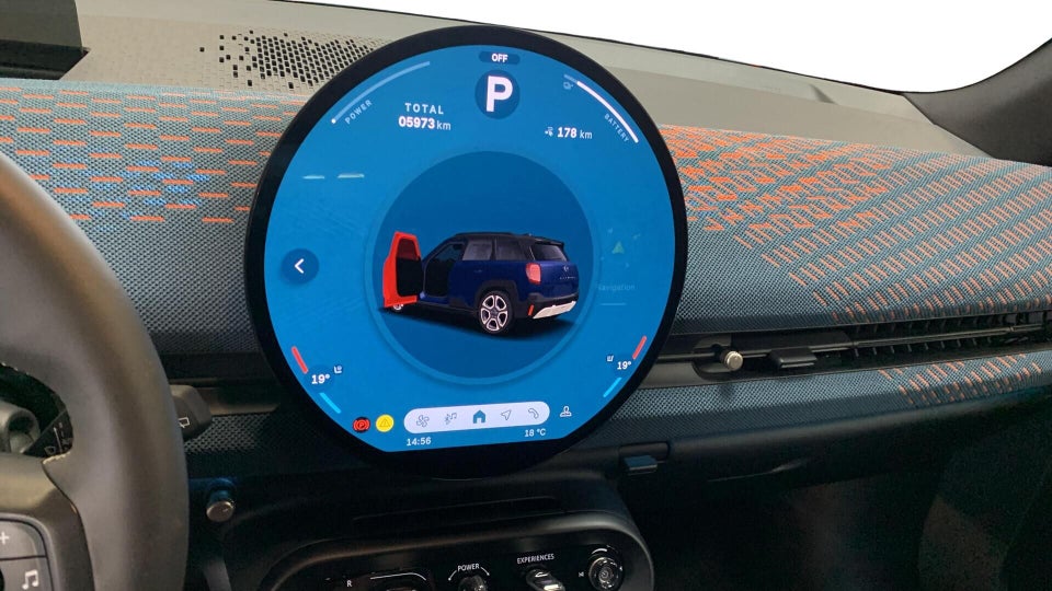 MINI Aceman E Favoured Trim L 5d