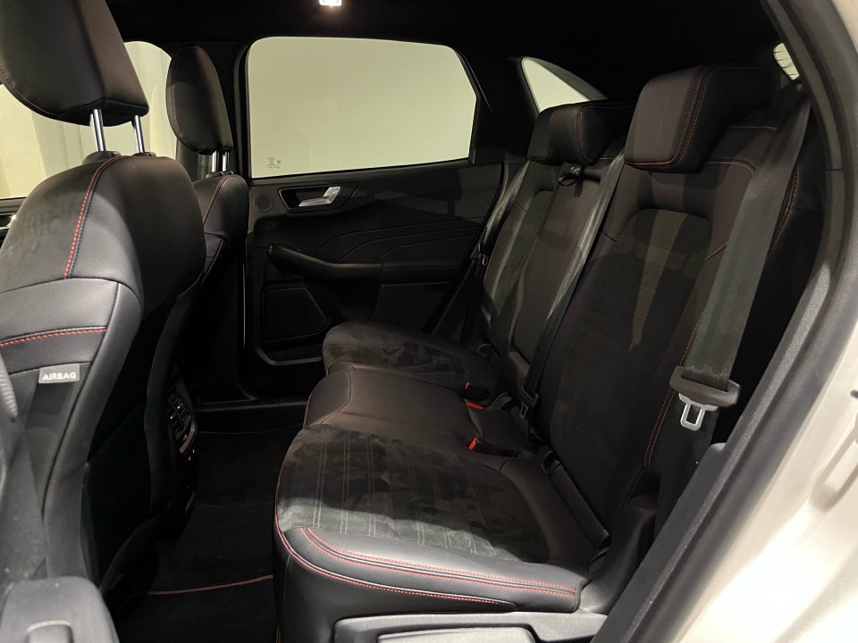 Ford Kuga 2,5 PHEV ST-Line X CVT 5d