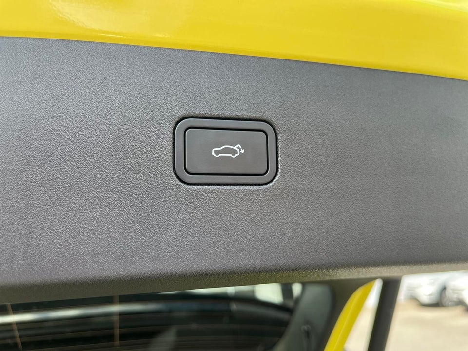 Volvo EX30 Extended Range Plus 5d