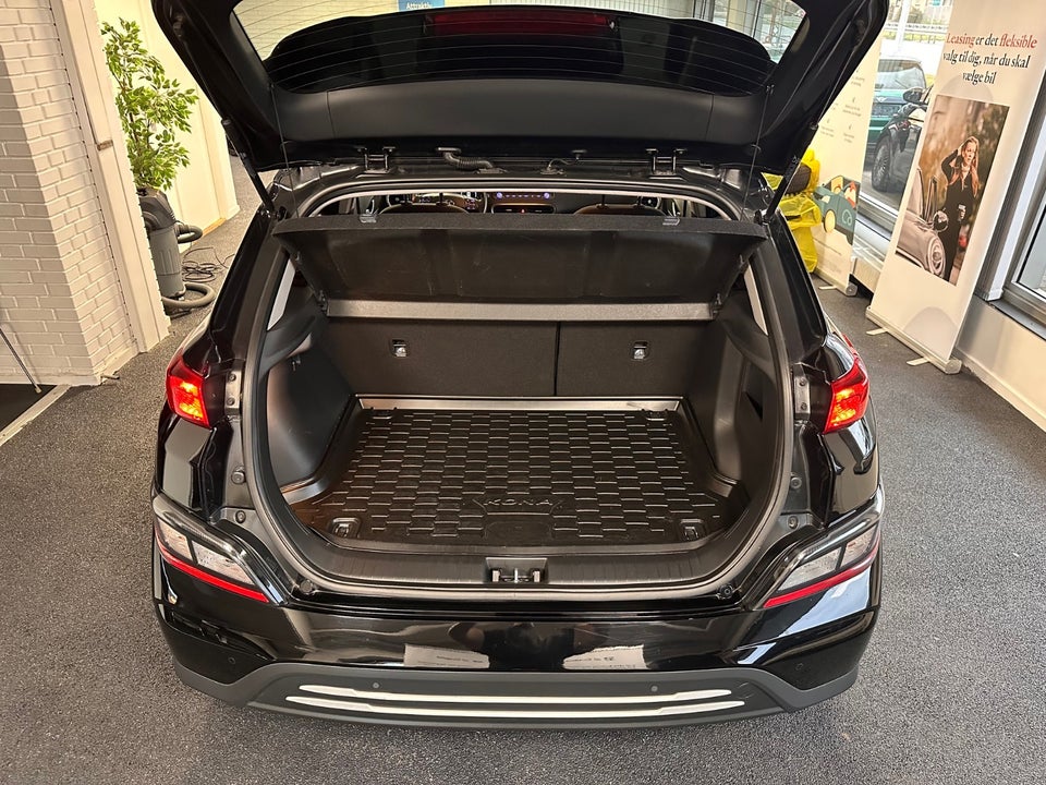 Hyundai Kona 39 EV Essential 5d