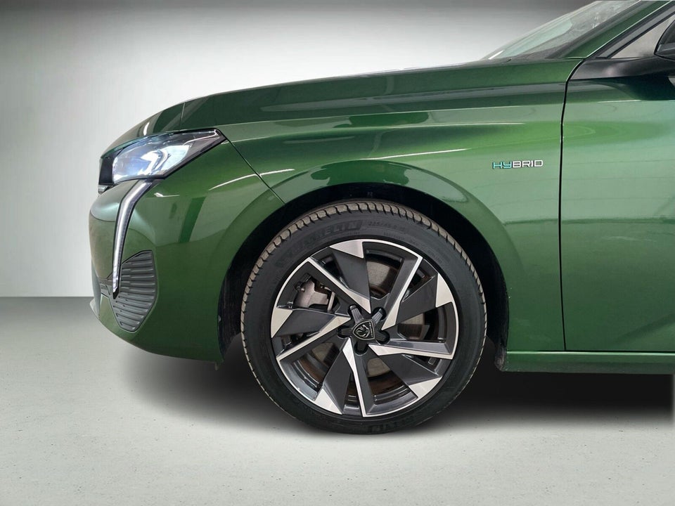 Peugeot 308 1,6 Hybrid First Selection EAT8 5d