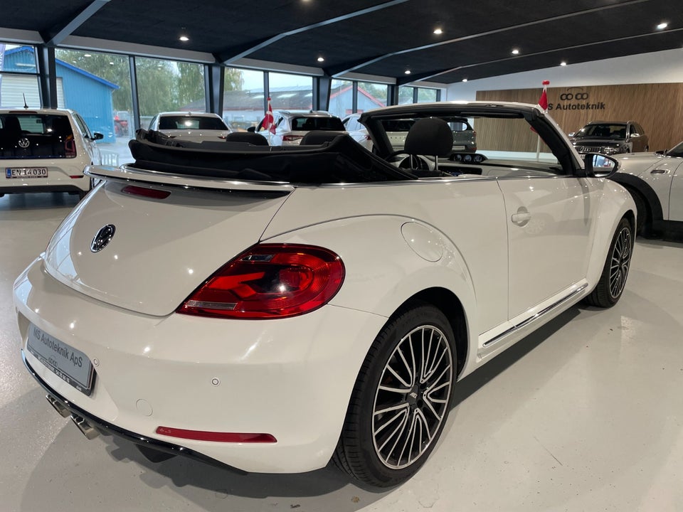VW The Beetle 1,2 TSi 105 Design Cabriolet 2d