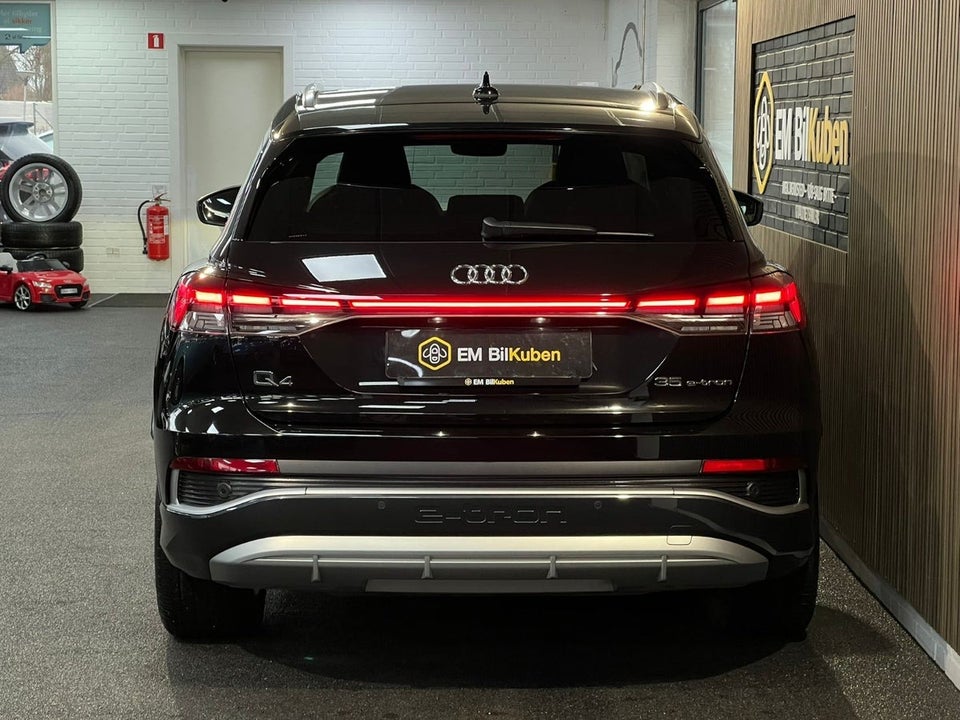 Audi Q4 e-tron 35 S-line 5d