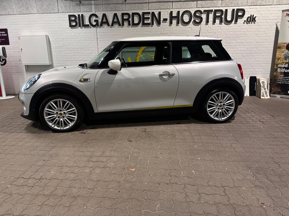 MINI Cooper SE Trim M Greenwich 3d