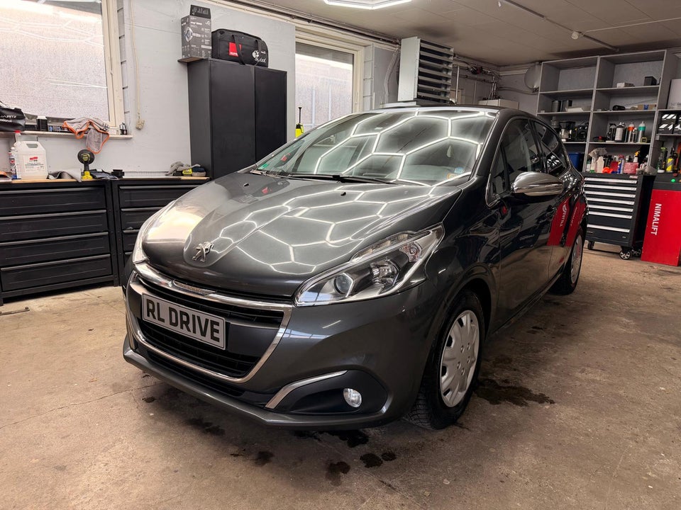 Peugeot 208 1,6 BlueHDi 100 Desire Sky 5d