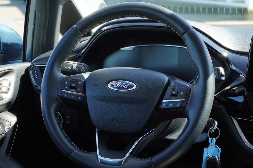 Ford Fiesta 1,0 EcoBoost mHEV Titanium X 5d