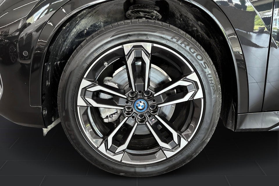 BMW iX1 xDrive30 M-Sport 5d
