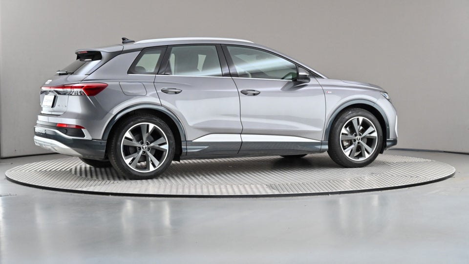 Audi Q4 e-tron 40 S-line 5d