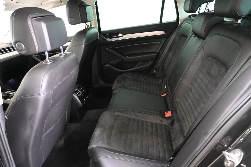 VW Passat 1,4 TSi 150 R-line Variant DSG BMT 5d