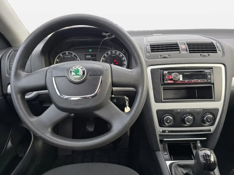 Skoda Octavia 1,8 TSi 160 Ambiente Combi 5d