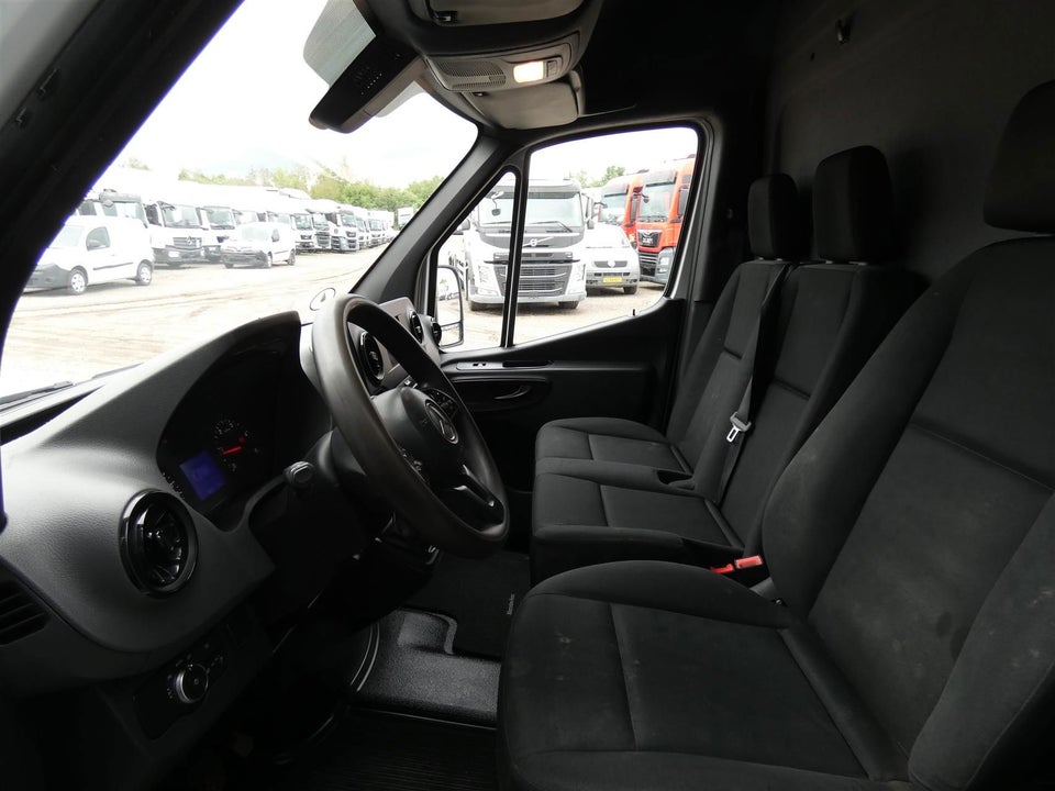 Mercedes Sprinter 316 2,2 CDi A2 Kassevogn RWD