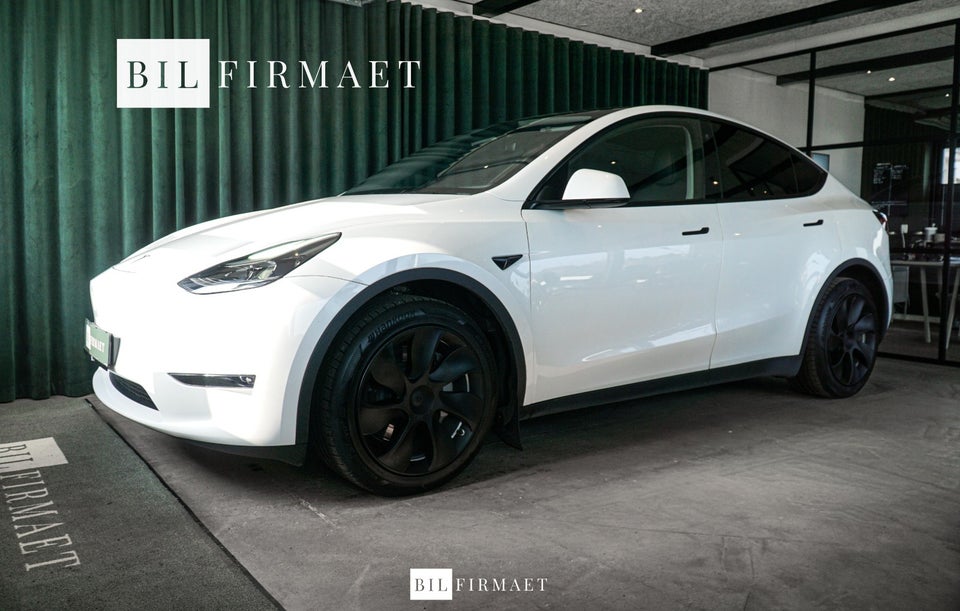 Tesla Model Y Long Range AWD 5d