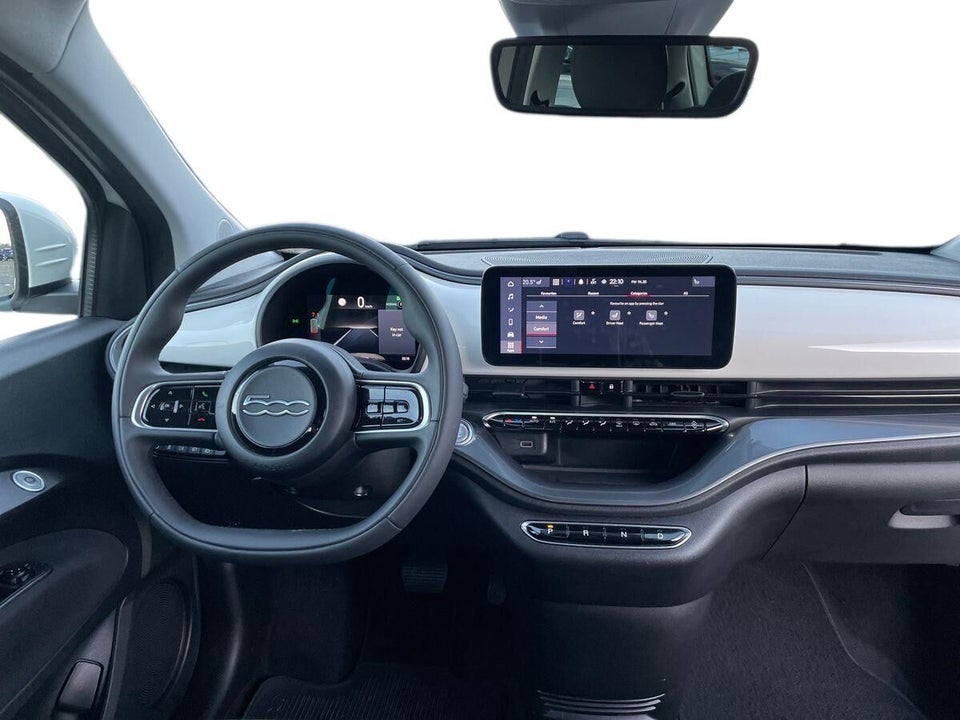 Fiat 500e 42 Icon 3+1 4d