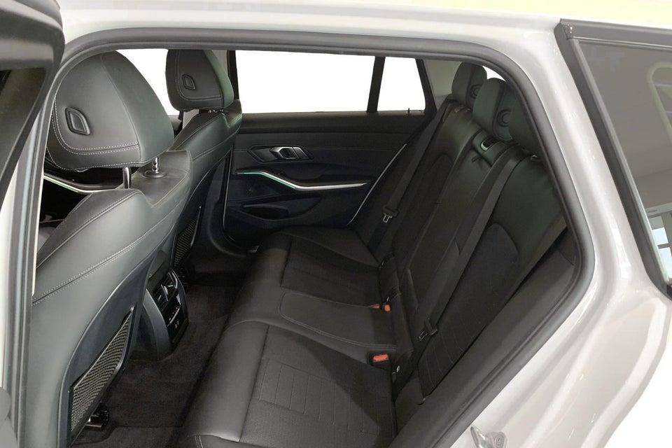 BMW 320d 2,0 Touring Sport Line aut. 5d