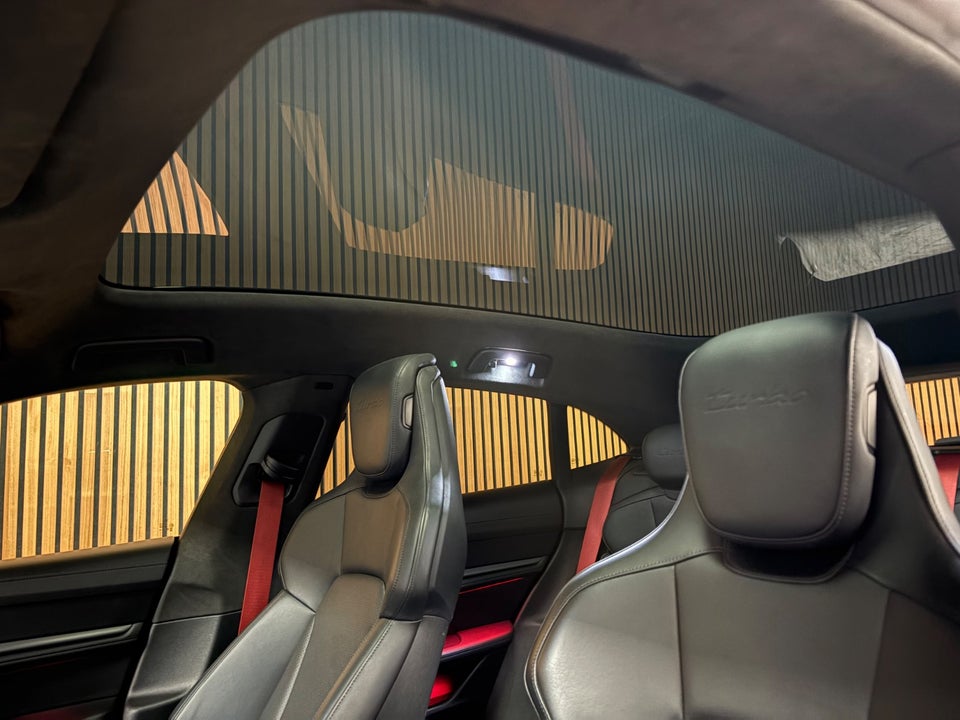 Porsche Taycan Turbo Performance+ Cross Turismo 5d