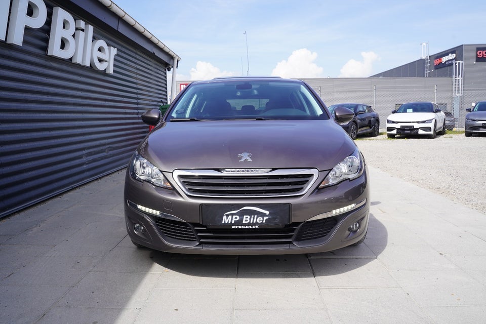 Peugeot 308 1,6 BlueHDi 120 Style 5d