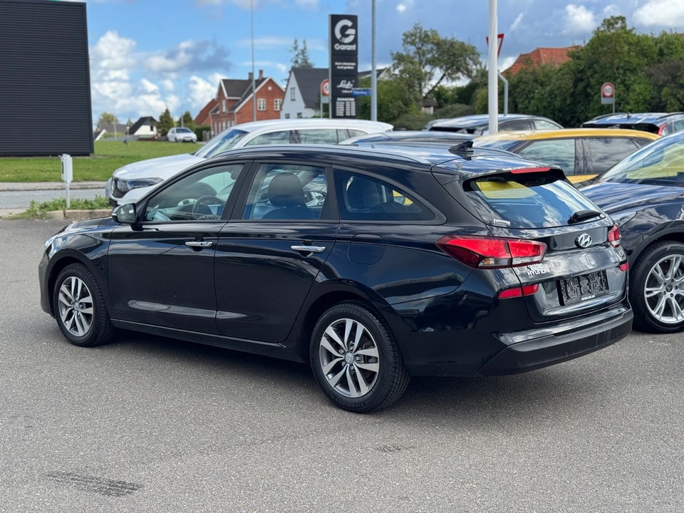 Hyundai i30 1,4 T-GDi Premium stc. DCT 5d