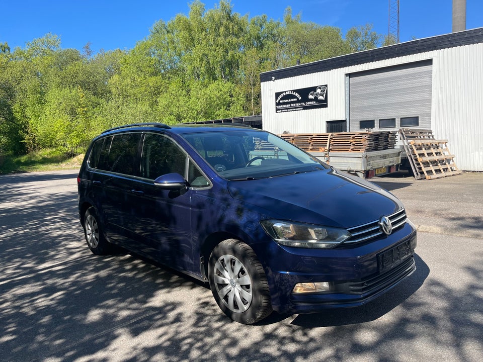 VW Touran 1,6 TDi 115 Comfortline DSG 7prs 5d