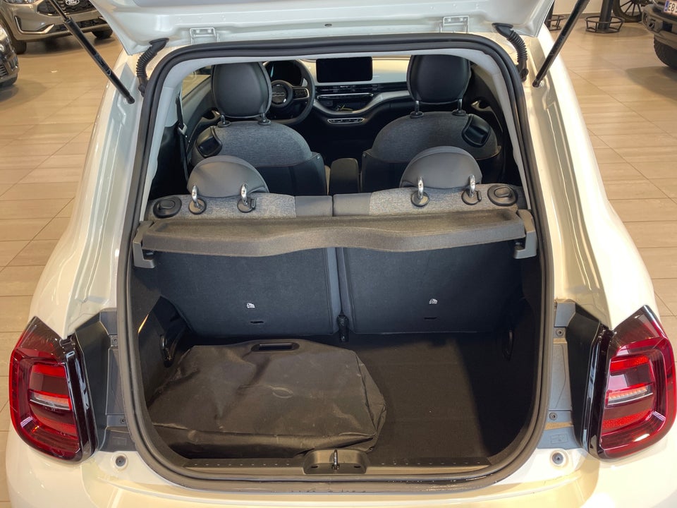 Fiat 500e 42 Icon 3d