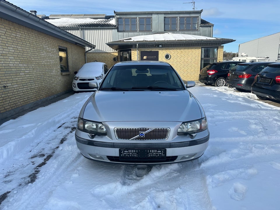 Volvo V70 2,4 140 Business 5d