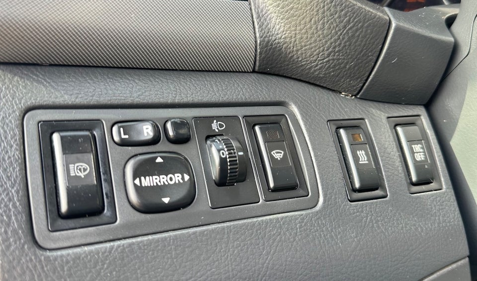 Toyota Avensis 2,0 D-4D Sol stc. 5d