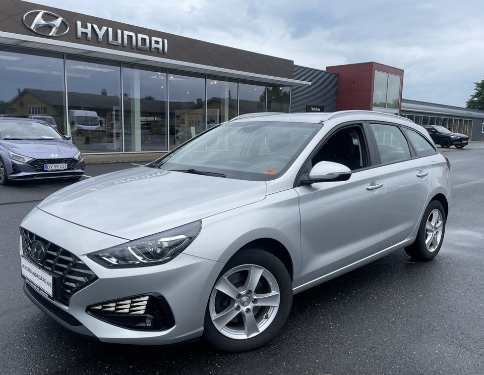 Hyundai i30 1,0 T-GDi Essential stc. DCT 5d